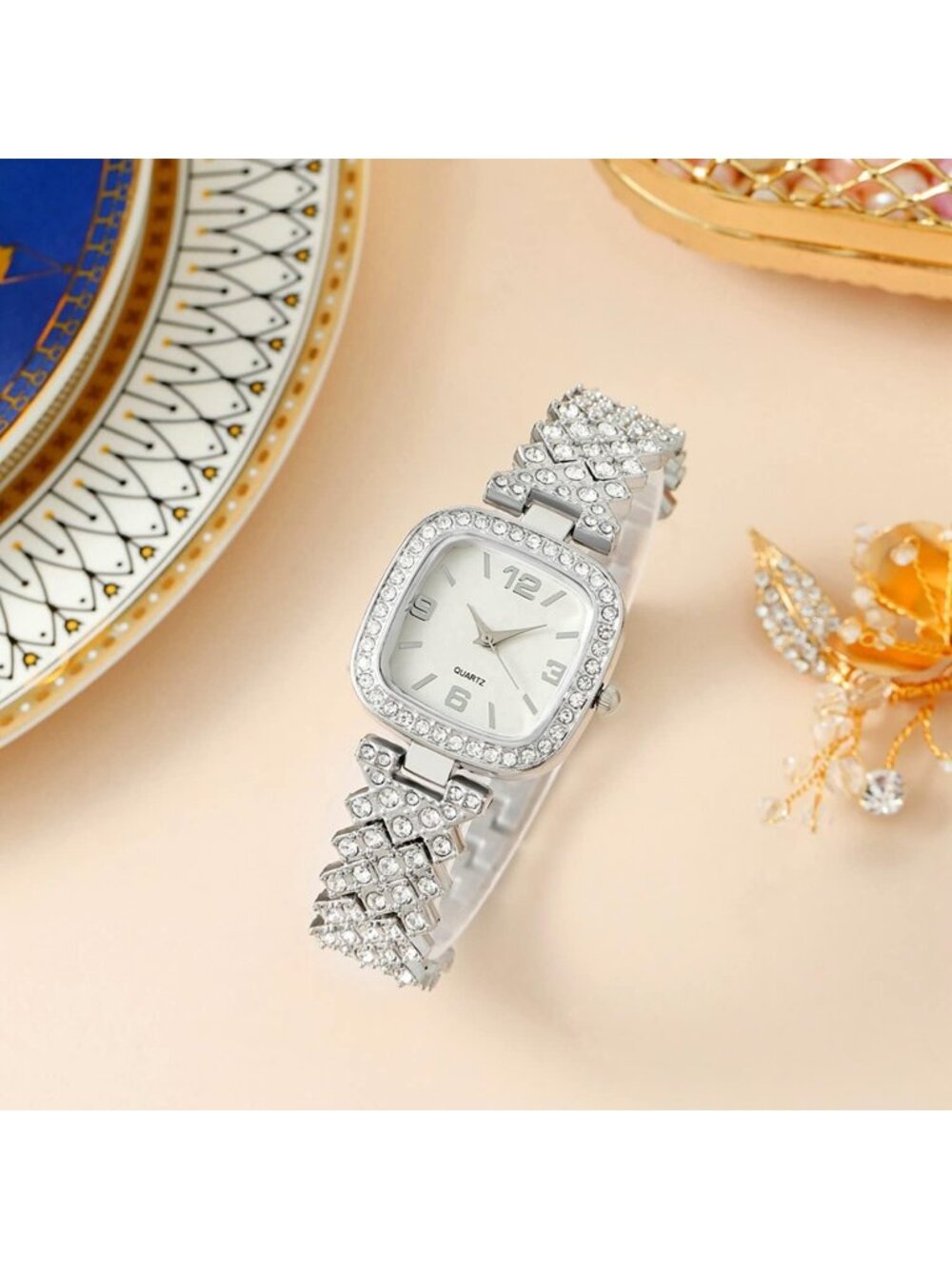 Women's Silver Fashion Luxury Vintage Diamond Square Digital Dial Quartz Watches - Picture 5 of 6